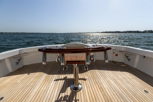 2018 Viking 52