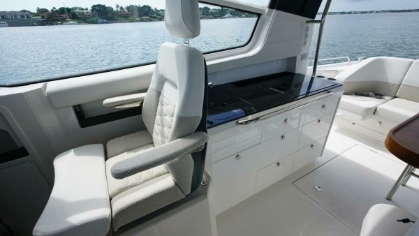 In Stock 2025 Nimbus W11 60 40ft Nimbus Yacht For Sale