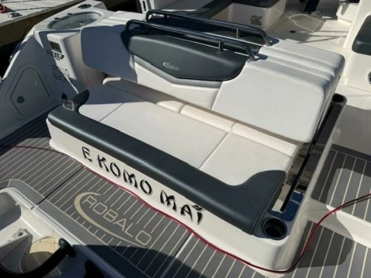 2021 Robalo 31