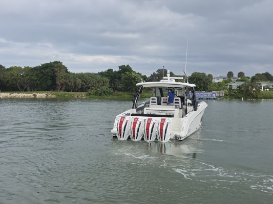 BFT 42ft Boston Whaler Yacht For Sale