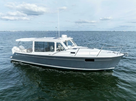 38-ft-MJM-2025-35-NEW MJM 35-Destin Florida United States yacht for sale