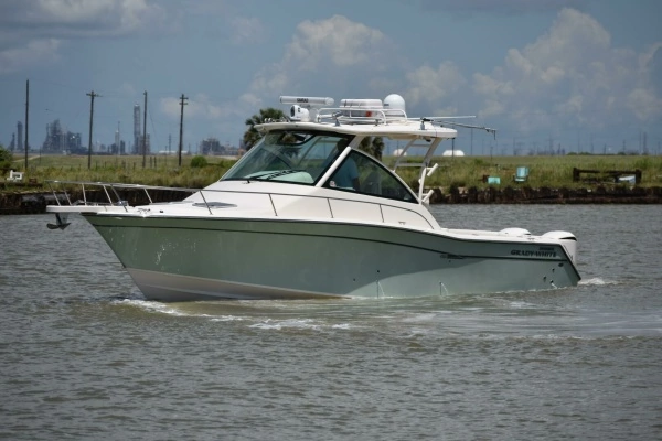 2016 Grady-White 33