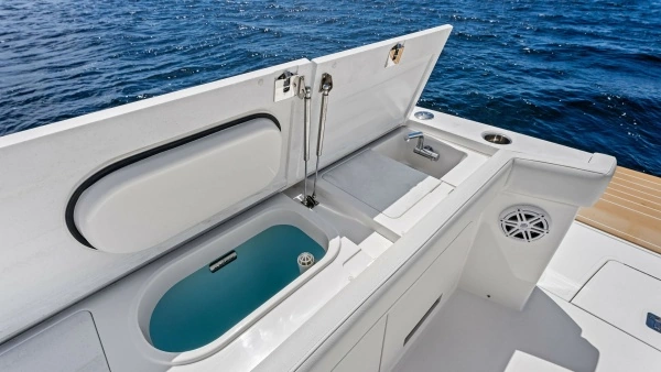 2025 Tiara Yachts 60