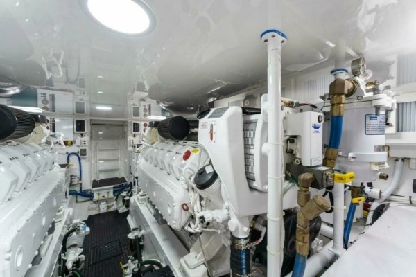 2021 Viking 54