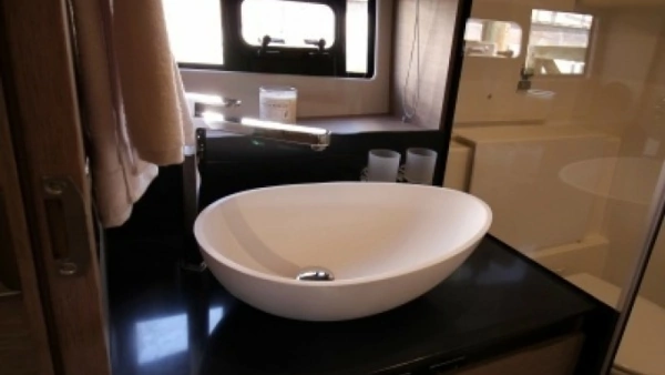 2018 Prestige 46