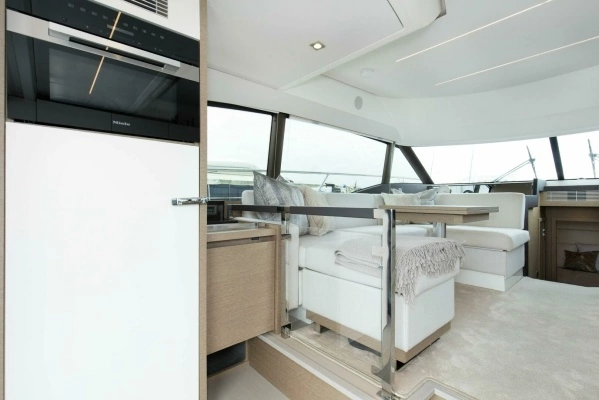 2023 Prestige 46