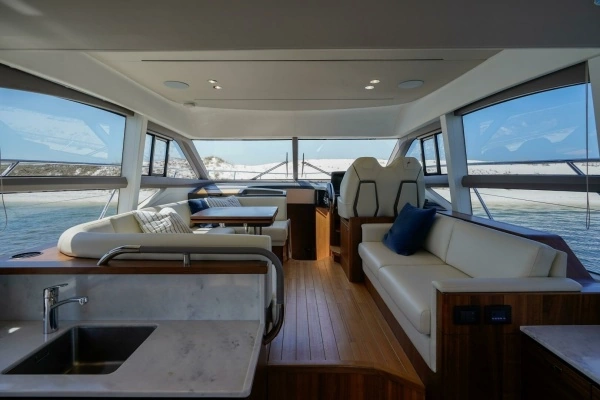 2021 Princess 50