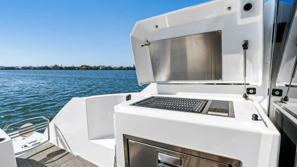 2019 Cruisers Yachts 45