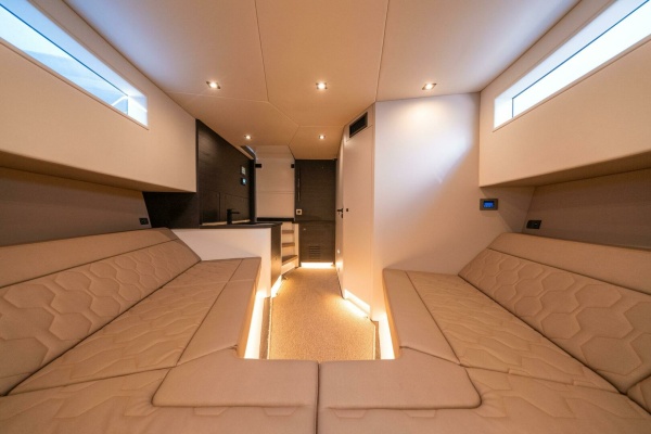 PHARMASEA 45ft Vanquish Yachts Yacht For Sale