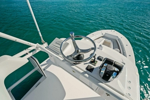 2019 Invincible 42