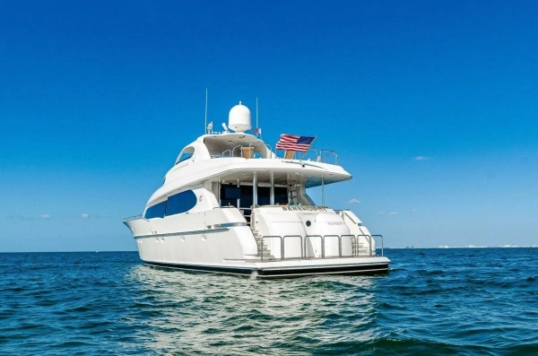 2001 Lazzara Yachts 94