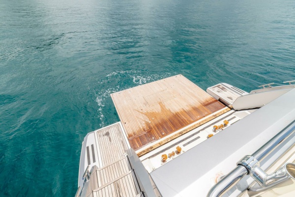 Carpe Diem 77ft Azimut Yacht For Sale