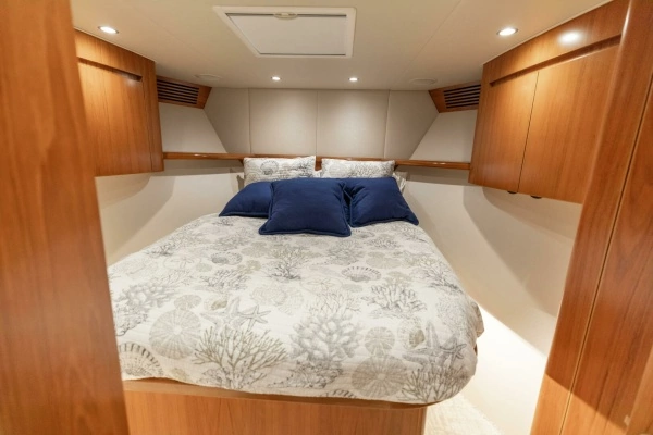 2015 Viking 70