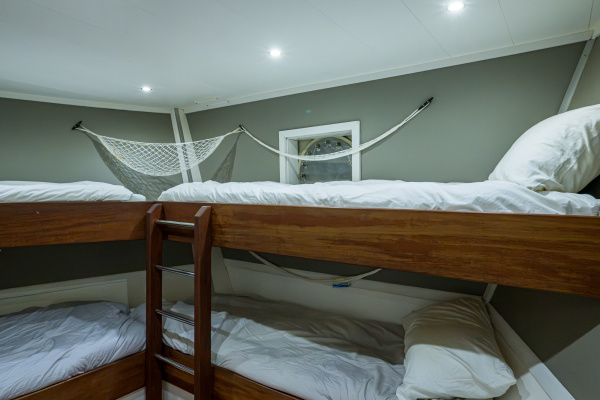 2013Ocean Voyager 95 ft 95 Expedition   CARE BEAR