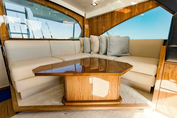 2020 Viking 72