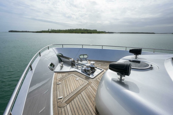 Miura 90ft Pershing Yacht For Sale