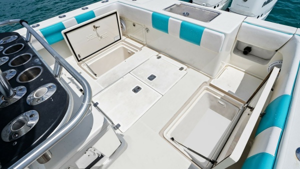 Reel Tension 32ft SeaVee Yacht For Sale