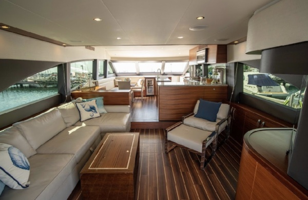 OVATION 60ft Hatteras Yacht For Sale