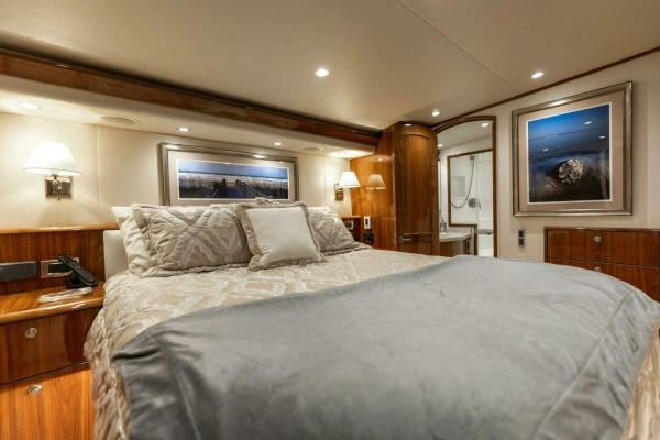 2020 Viking 62