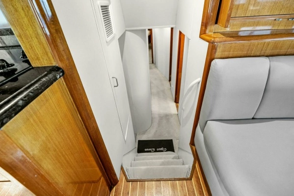 2002 Viking 65