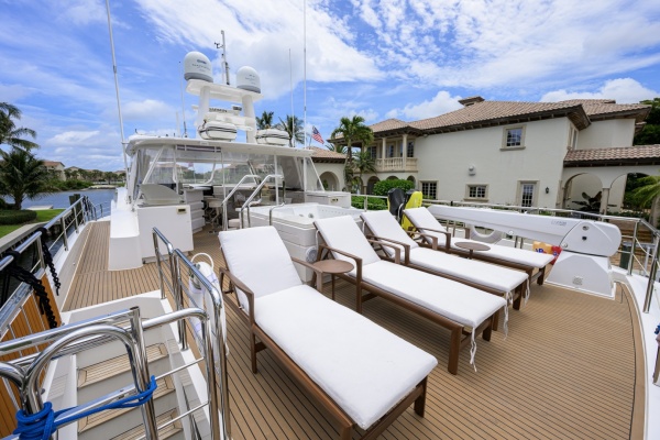 Midnight Moon 85ft Horizon Yacht For Sale