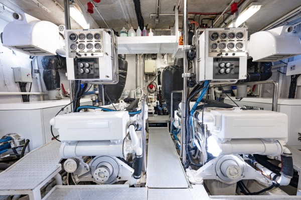 Passage 101ft Feadship Yacht For Sale