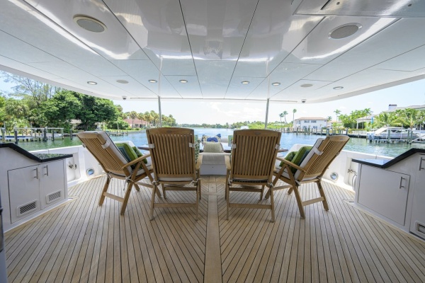 MAGIC 100ft Hatteras Yacht For Sale