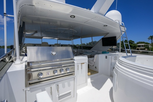 MAGIC 100ft Hatteras Yacht For Sale