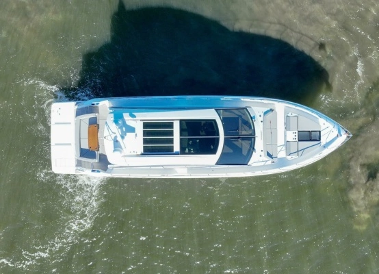 2020 Cruisers Yachts 60