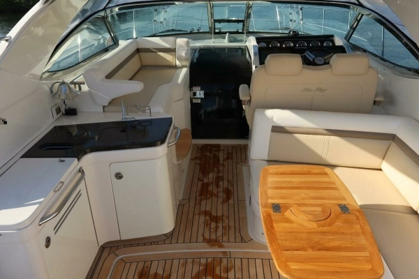 2015 Sea Ray 41