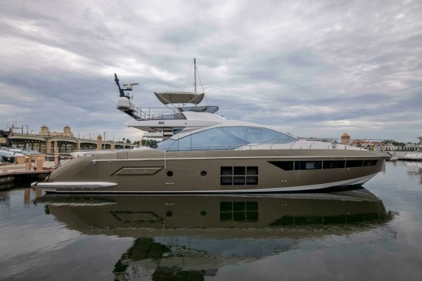 2019 Azimut S7