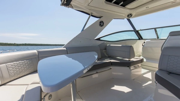 2022 Sea Ray 32