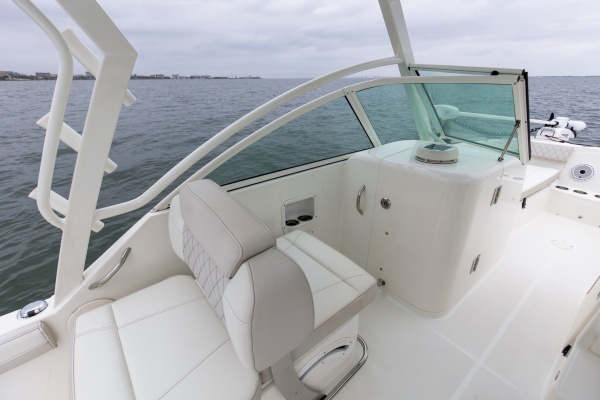 23ft World Cat Yacht For Sale