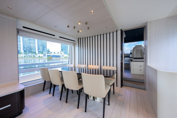 DT78 78ft Azimut Yacht For Sale