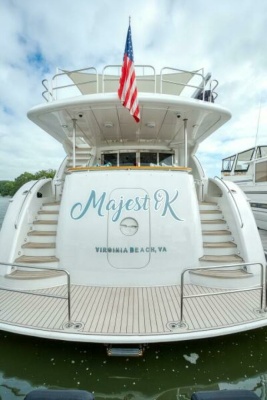 MAJESTIK 80ft Hatteras Yacht For Sale