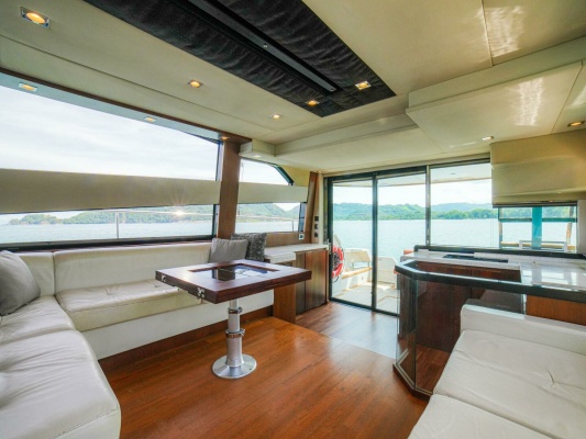 YOLO 50ft Fairline Yacht For Sale