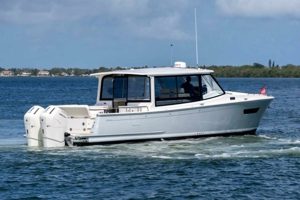 MJM 47X Yacht For Sale