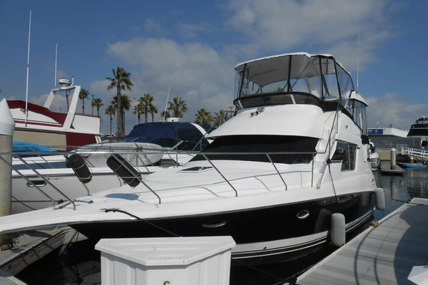Fifty 150 38ft Silverton Yacht For Sale