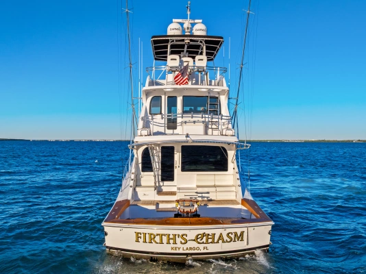 2011 Hatteras 77