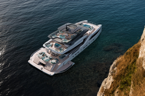 Photo of the 2028 Custom 39M "GEMINI"