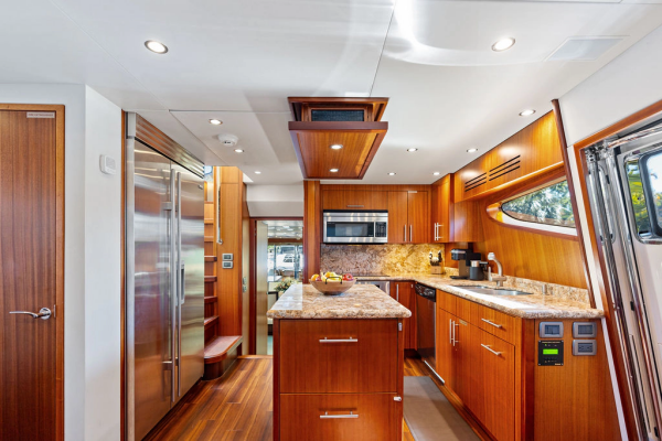 GRIFFIN 80ft Hatteras Yacht For Sale