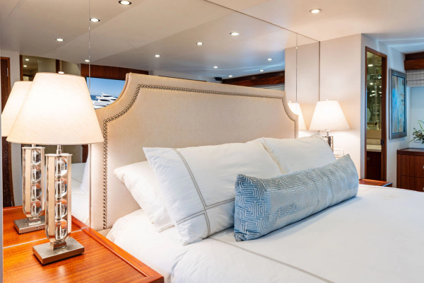 GRIFFIN 80ft Hatteras Yacht For Sale