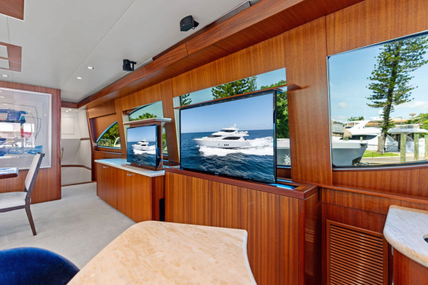 GRIFFIN 80ft Hatteras Yacht For Sale