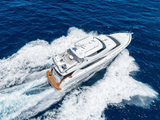 2013 Hatteras 80