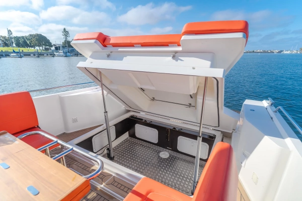 Nimbus T11 Yacht For Sale