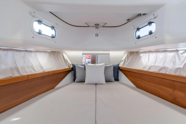Nimbus T11 Yacht For Sale