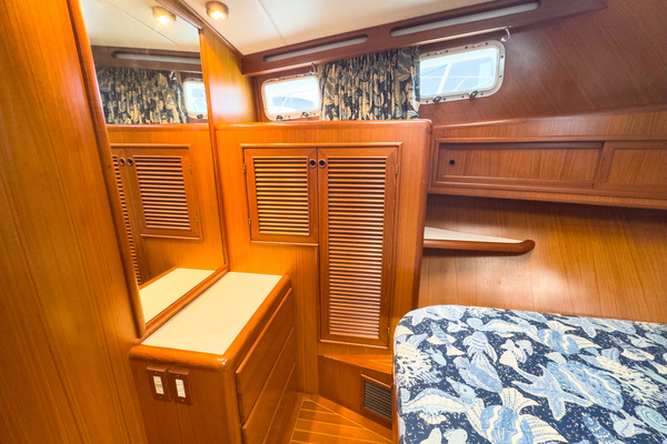 1997 Offshore Yachts 48