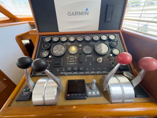 1997 Offshore Yachts 48