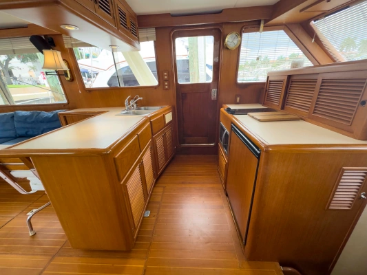 1997 Offshore Yachts 48