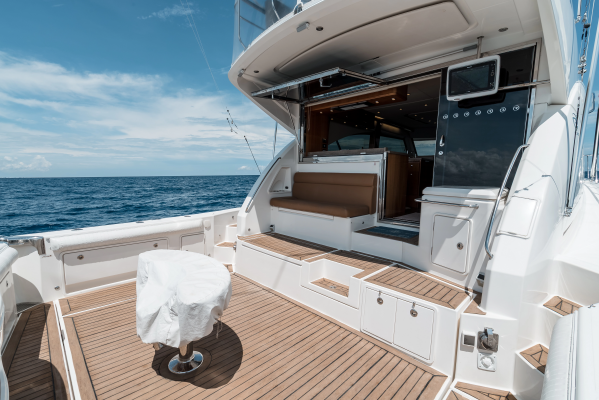 Island Moon 53ft Riviera Yacht For Sale